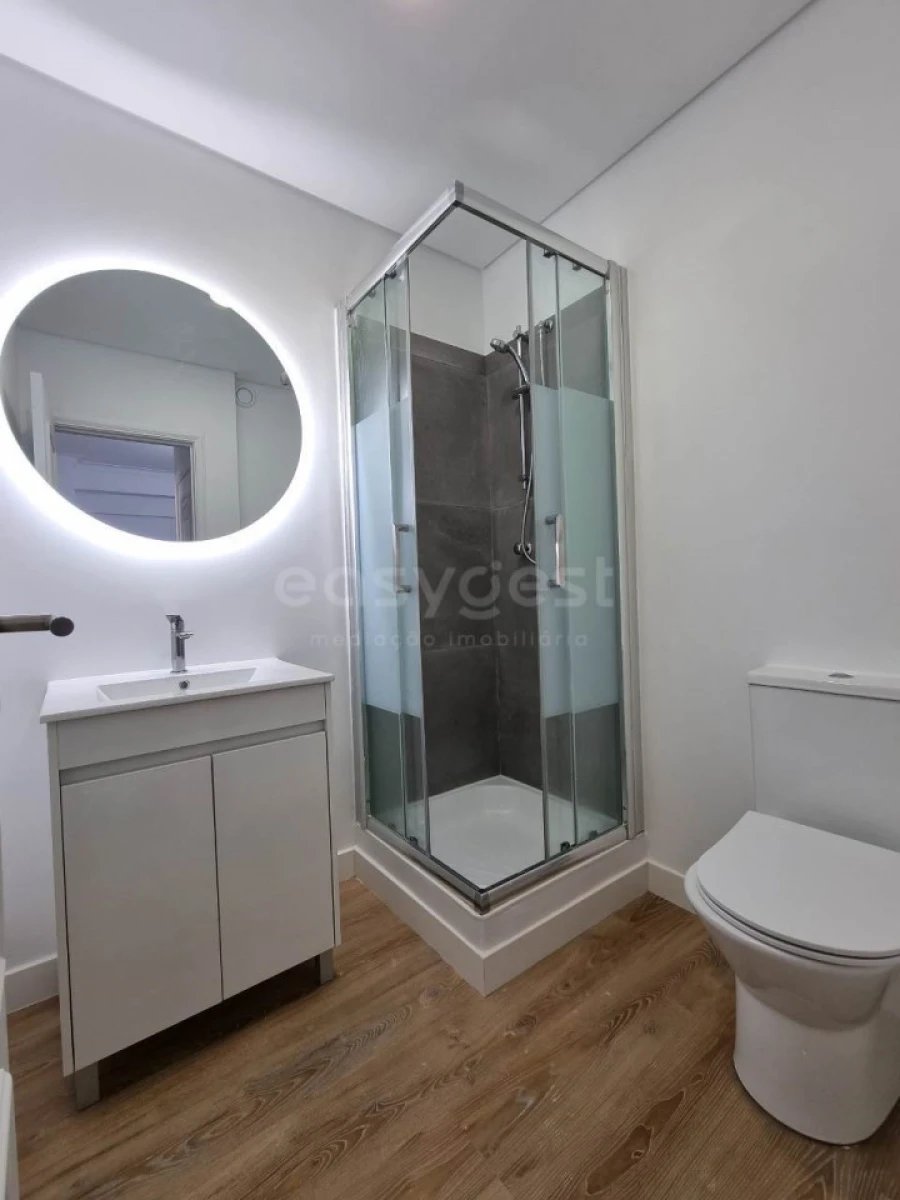 Apartamento T3 para Venda em São Domingos de Benfica Foto 9