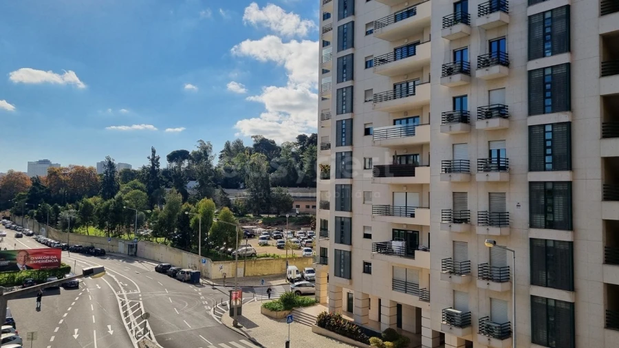 Apartamento T3 para Venda em São Domingos de Benfica Foto 13