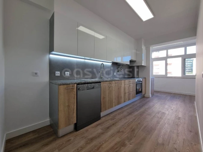 Apartamento T3 para Venda em São Domingos de Benfica Foto 16