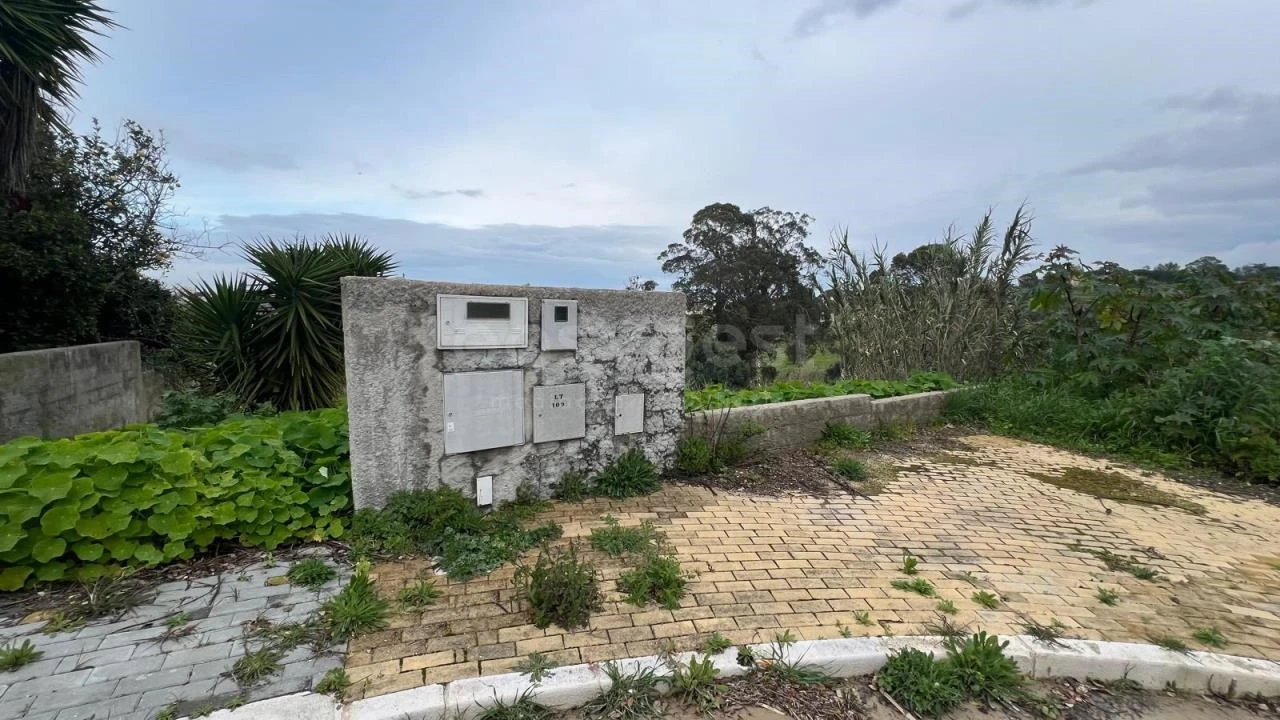 Terreno para Venda em Caparica e Trafaria Foto 2