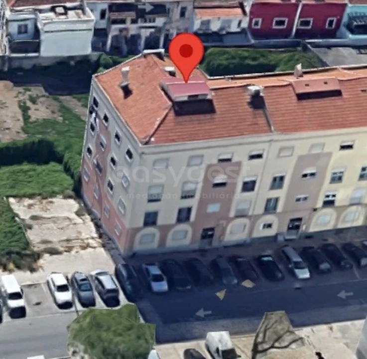 Apartamento T5 para Venda em Moita Foto 11