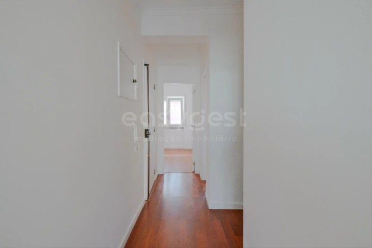 Apartamento T5 para Venda em Moita Foto 5