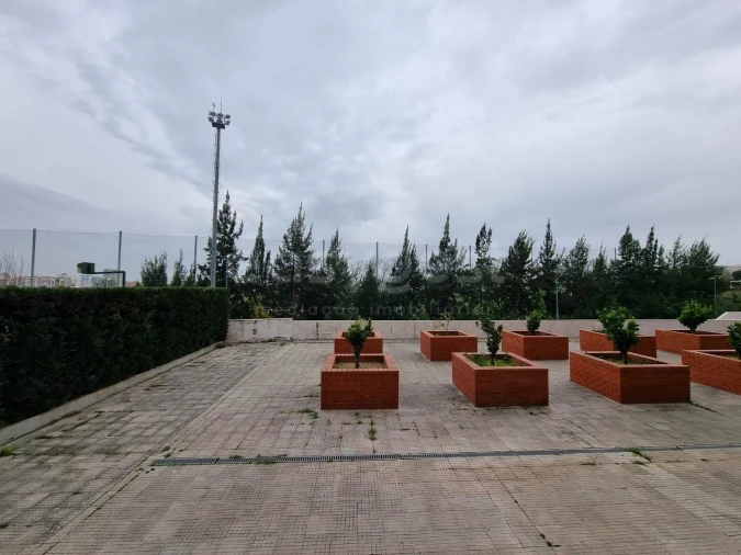 Apartamento T1 para Venda em Alvalade Foto 11