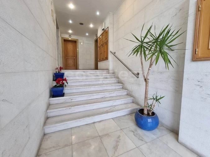 Apartamento T1 para Venda em Alvalade Foto 13