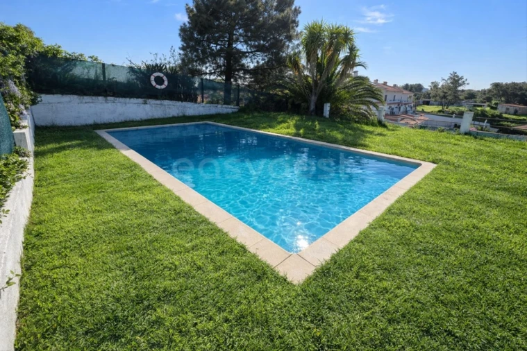 Moradia T4 para Venda em Gambia-Pontes-Alto da Guerra Foto 10