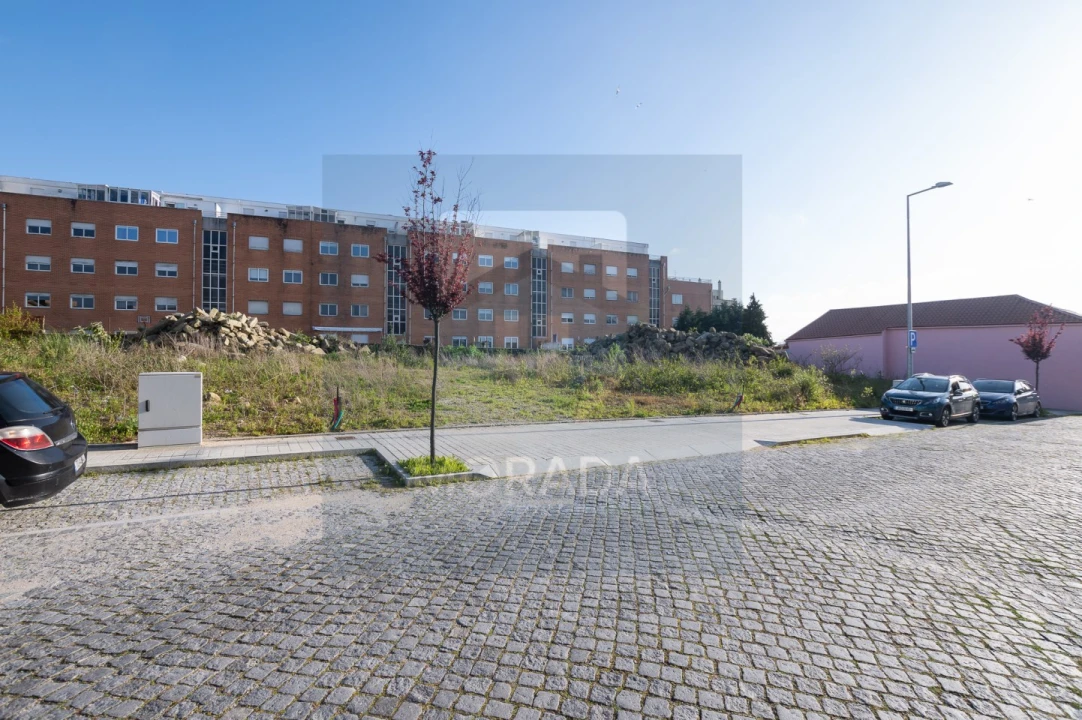 Terreno para Venda em São Mamede de Infesta e Senhora da Hora Foto 4