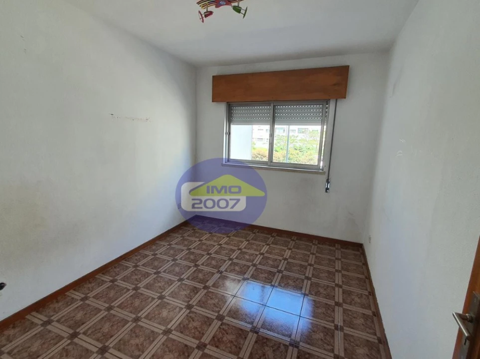 Apartamento T3 para Venda em Vilar de Andorinho Foto 7