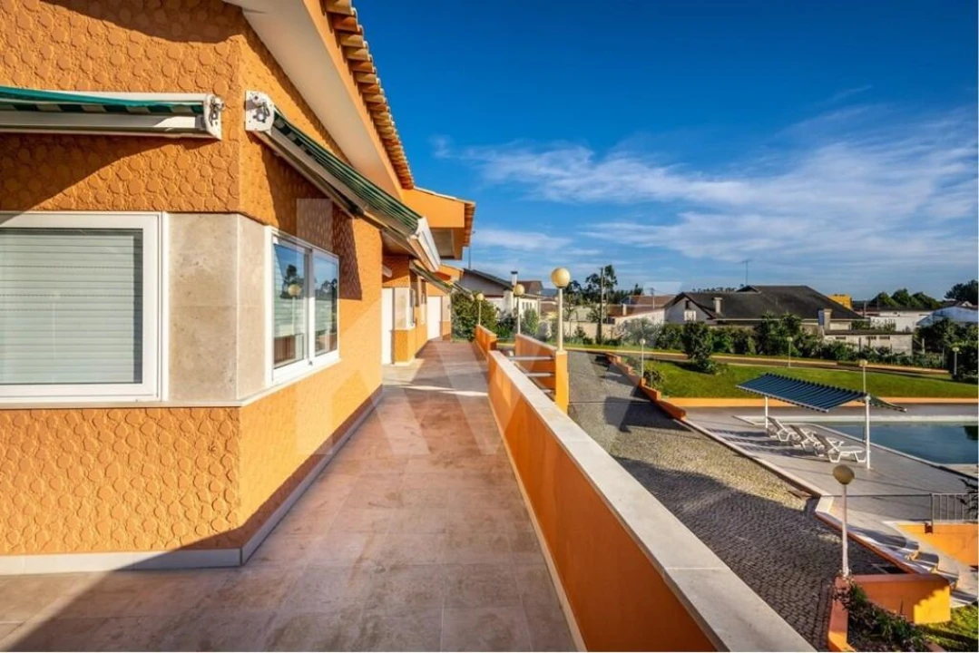 Moradia T6 para Venda em Nogueira do Cravo e Pindelo Foto 13