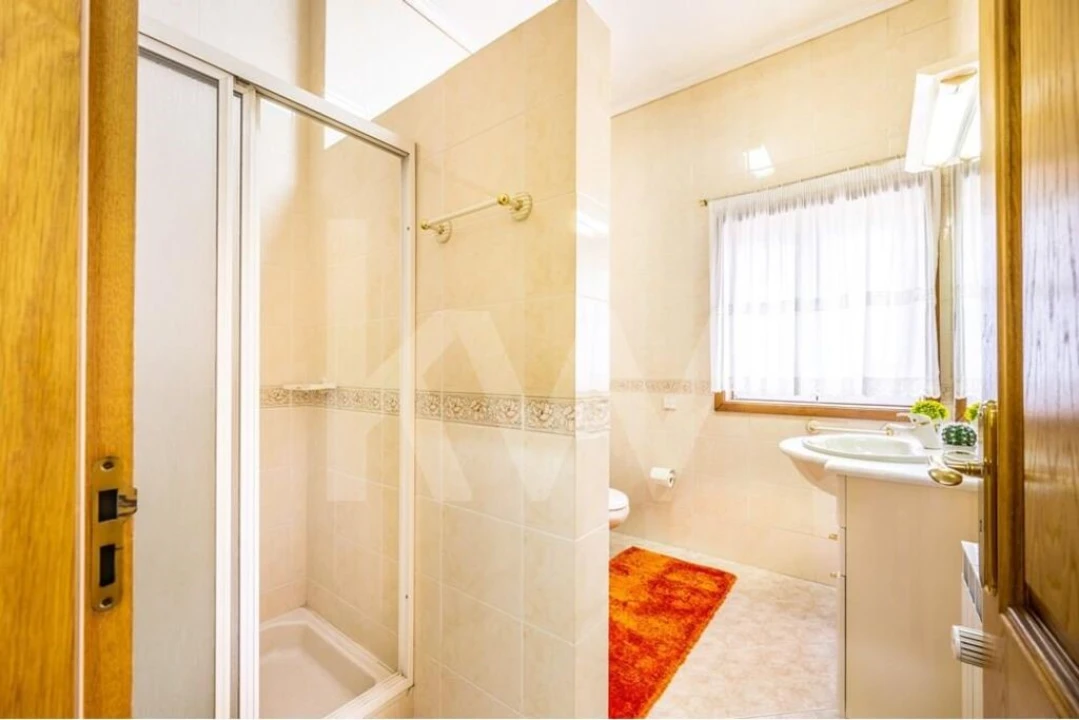 Moradia T6 para Venda em Nogueira do Cravo e Pindelo Foto 53