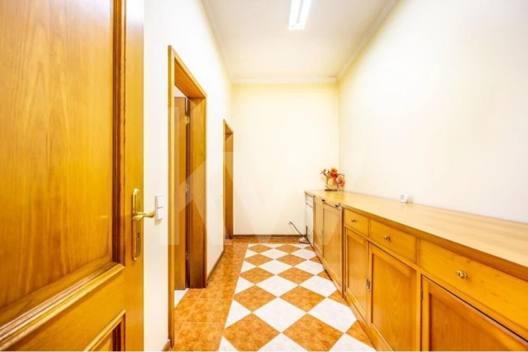 Moradia T6 para Venda em Nogueira do Cravo e Pindelo Foto 54