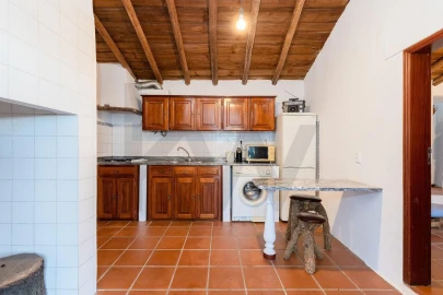 Moradia T2 para Venda em Campo e Campinho