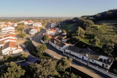 Moradia T2 para Venda em Campo e Campinho