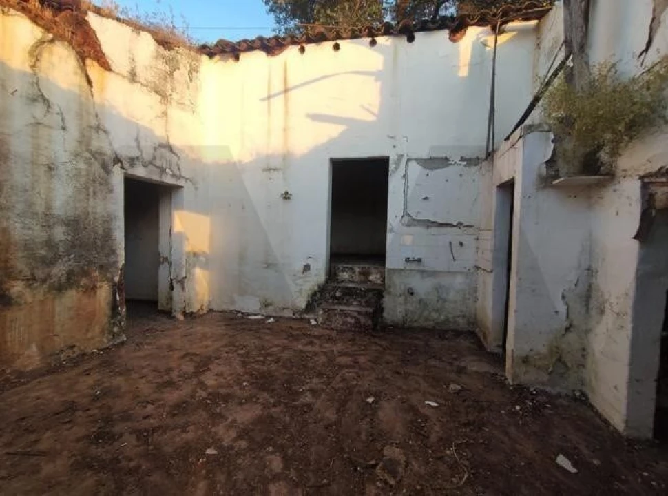 Moradia T1 para Venda em Campo e Campinho Foto 6