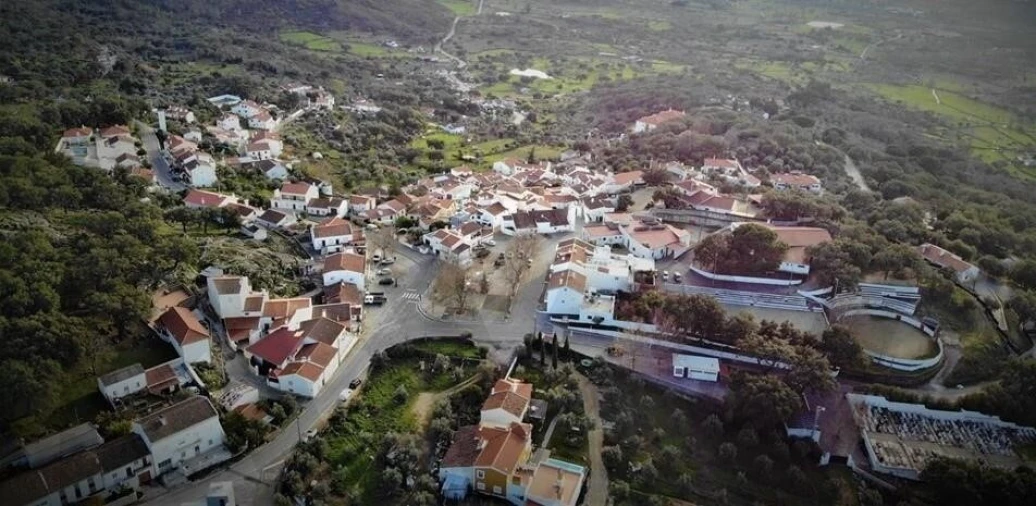 Moradia T3 para Venda em Ribeira de Nisa e Carreiras Foto 6