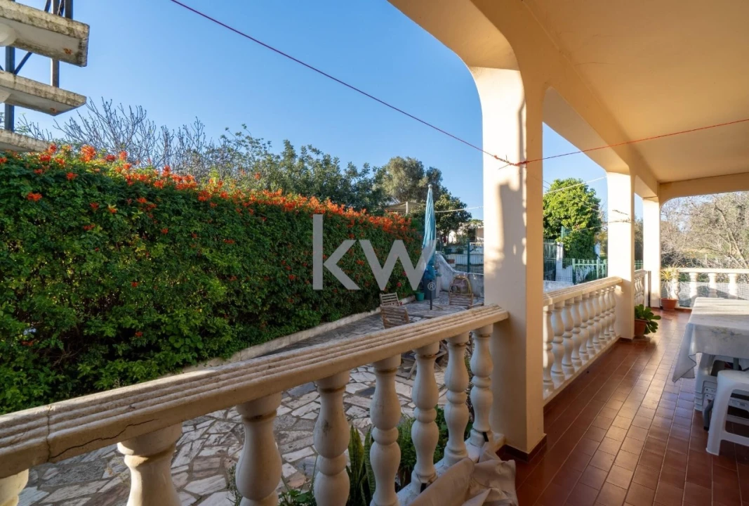 Moradia T3 para Venda em Albufeira e Olhos de Água Foto 27