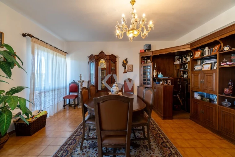 Moradia T3 para Venda em Albufeira e Olhos de Água Foto 6