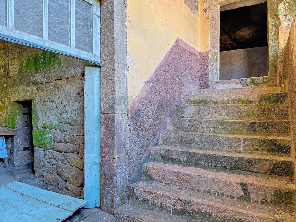 Moradia T5 para Venda em Granjal Foto 3