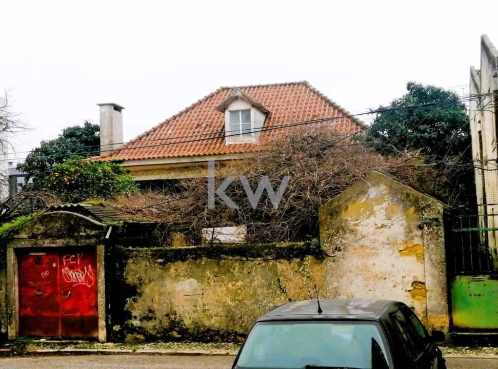 Moradia T4 para Venda em Venteira Foto 5