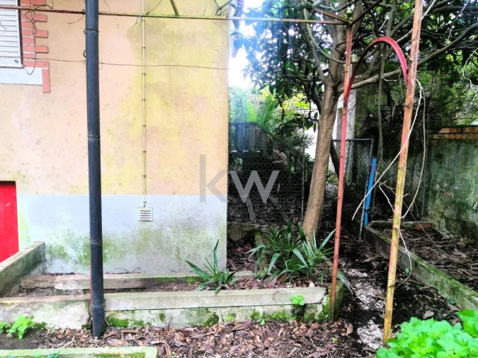 Moradia T4 para Venda em Venteira Foto 29