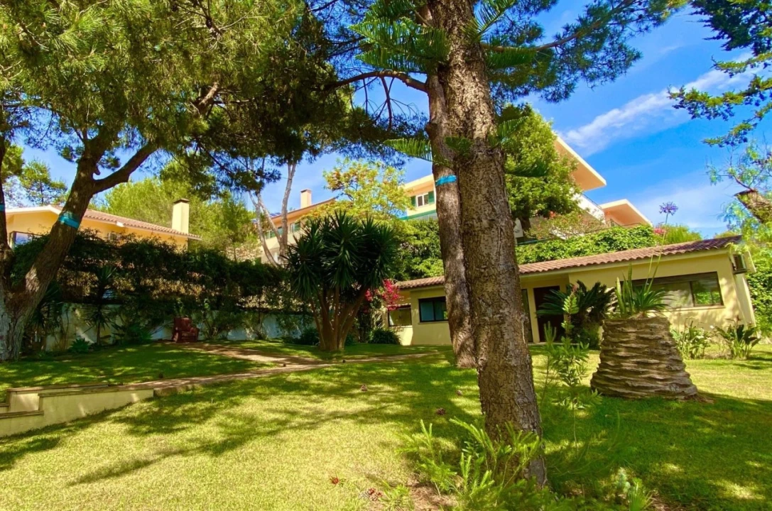 Moradia T5 para Venda em Carcavelos e Parede Foto 1