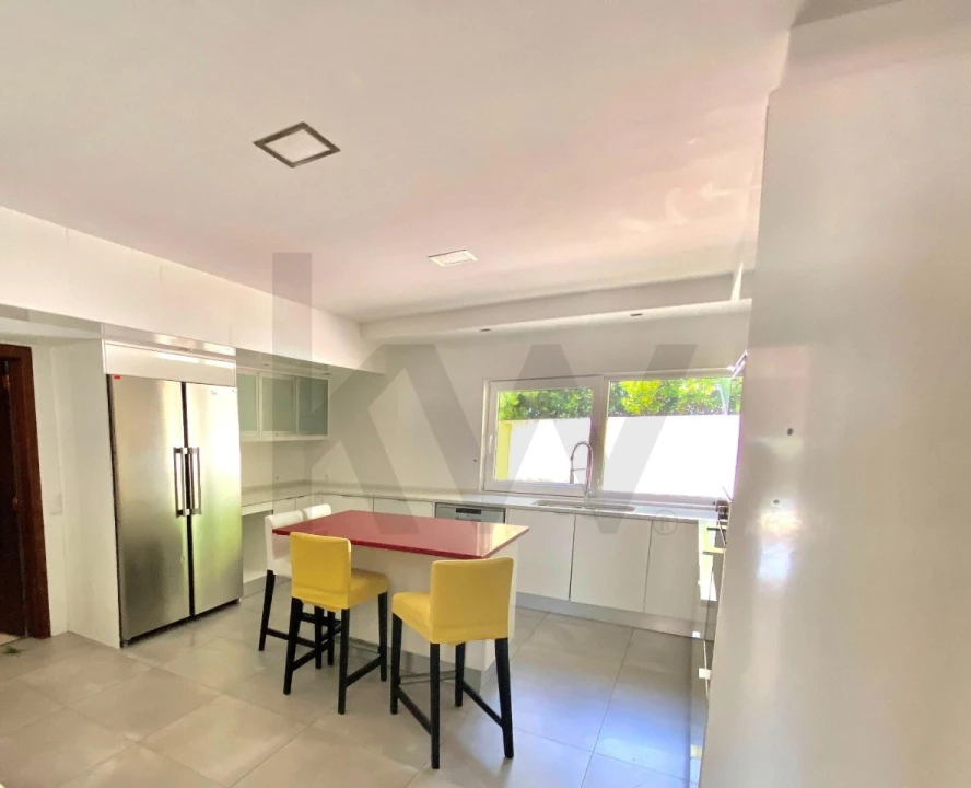 Moradia T5 para Venda em Carcavelos e Parede Foto 24