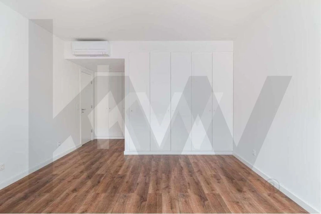 Apartamento T2 para Venda em Avenidas Novas Foto 8