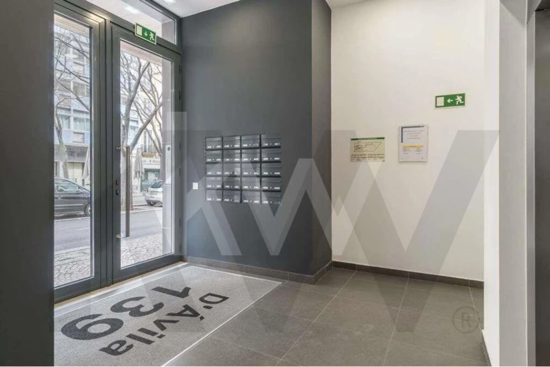 Apartamento T2 para Venda em Avenidas Novas Foto 11