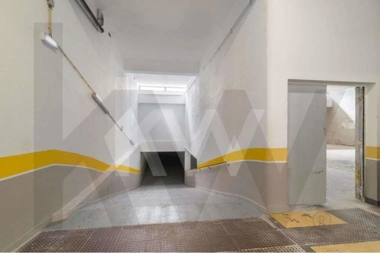 Apartamento T2 para Venda em Avenidas Novas Foto 12