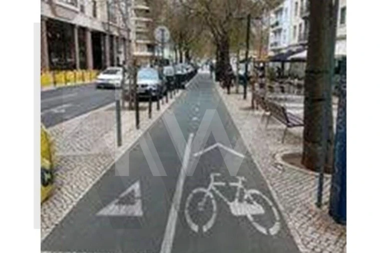 Apartamento T2 para Venda em Avenidas Novas Foto 13