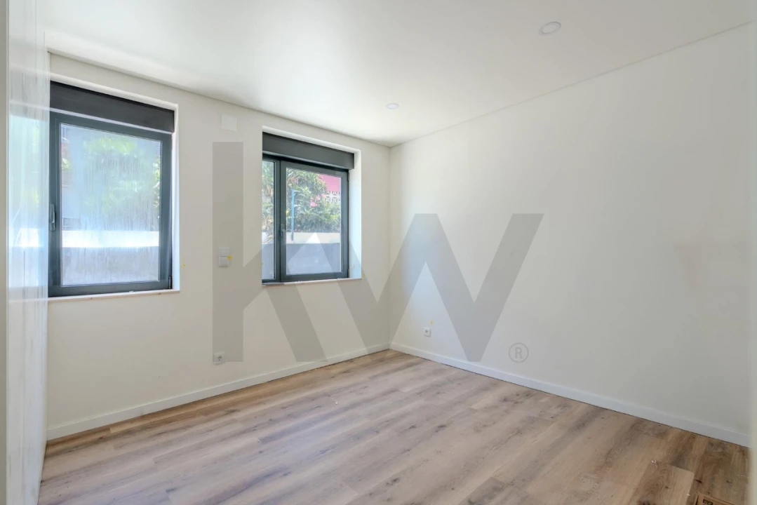 Apartamento T4 para Venda em Ramada e Caneças Foto 10