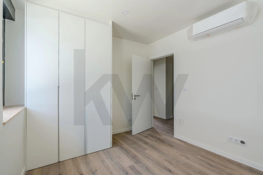 Apartamento T4 para Venda em Ramada e Caneças Foto 11
