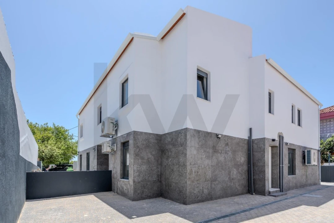 Apartamento T4 para Venda em Ramada e Caneças Foto 23