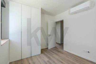 Apartamento T4 para Venda em Ramada e Caneças