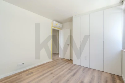 Apartamento T4 para Venda em Ramada e Caneças