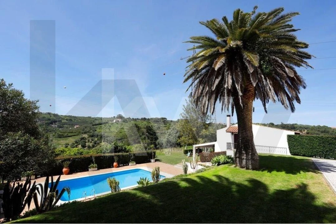 Moradia T5 para Venda em Vila Franca de Xira Foto 1