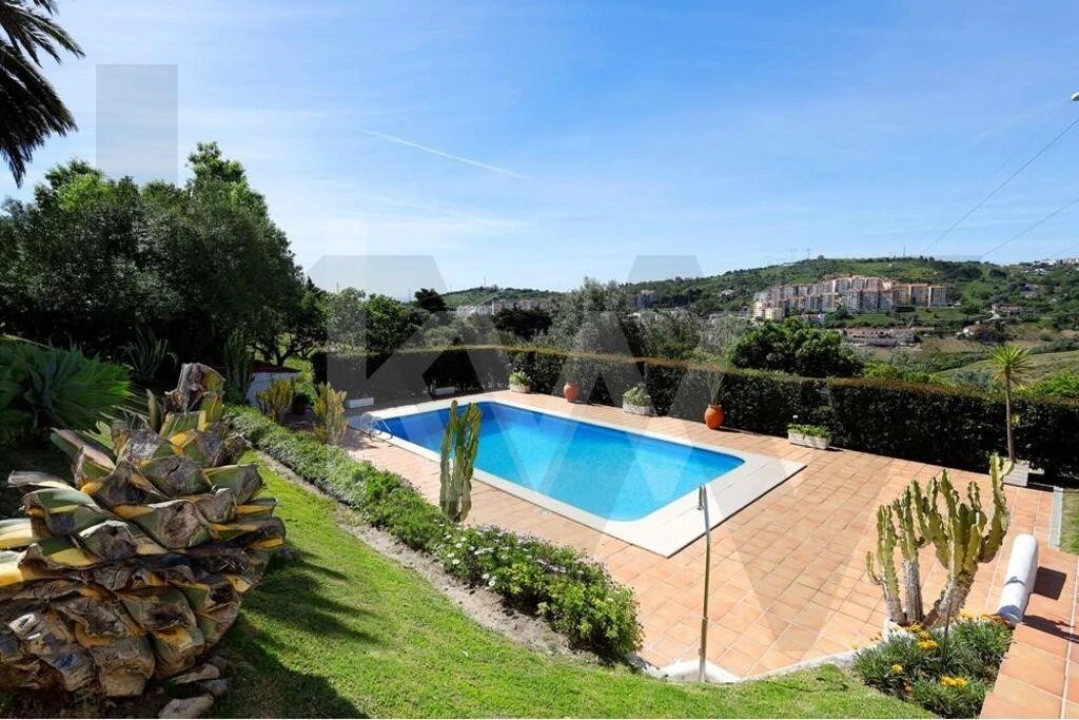 Moradia T5 para Venda em Vila Franca de Xira Foto 4