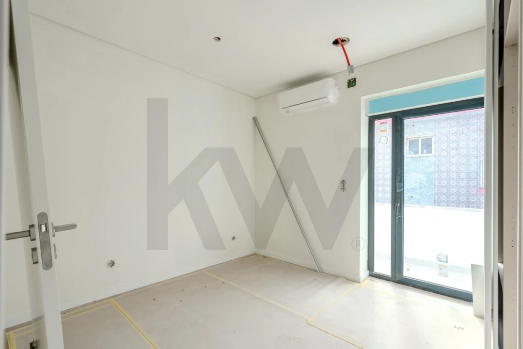 Apartamento T2 para Venda em Ramada e Caneças Foto 7