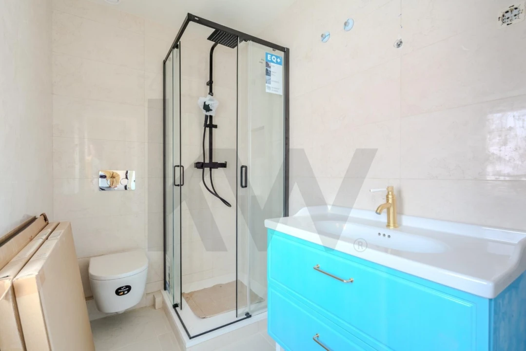 Apartamento T2 para Venda em Ramada e Caneças Foto 11