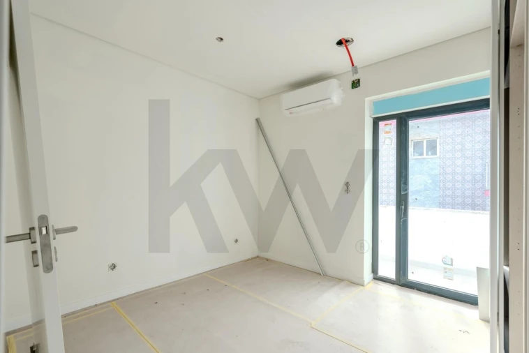 Apartamento T2 para Venda em Ramada e Caneças Foto 7