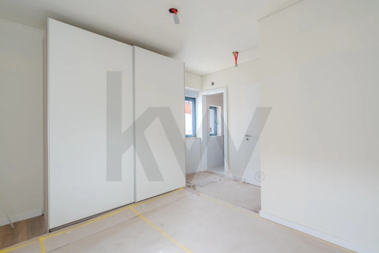 Apartamento T2 para Venda em Ramada e Caneças Foto 10