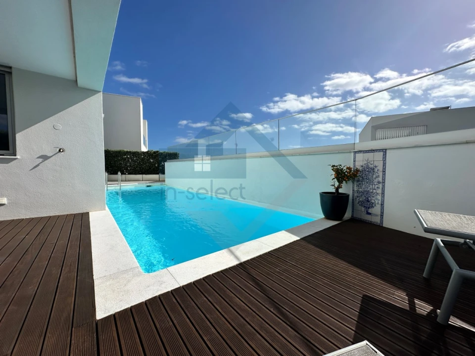 Moradia T3 para Venda em Ferragudo Foto 3