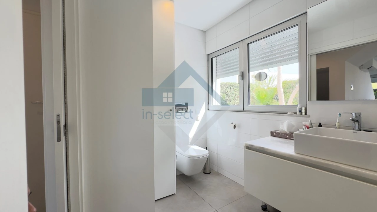 Moradia T3 para Venda em Ferragudo Foto 16