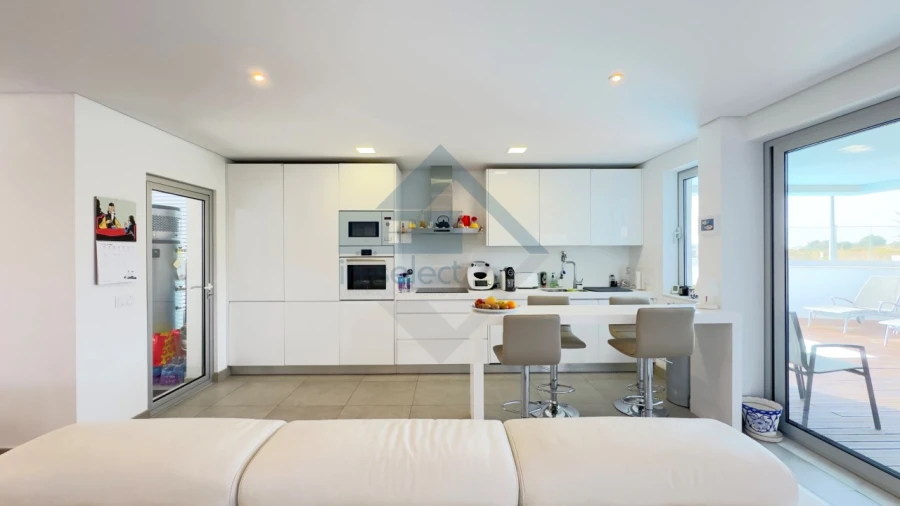 Moradia T3 para Venda em Ferragudo Foto 12