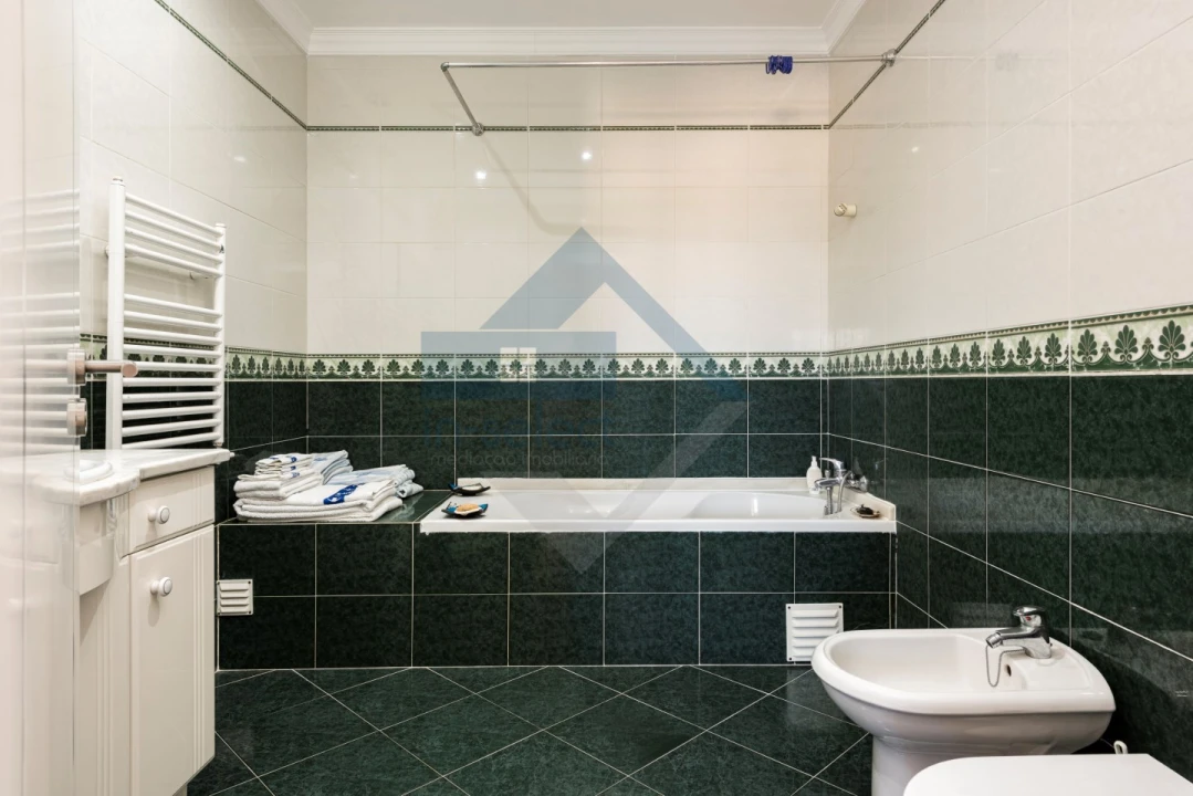 Moradia T4 para Venda em Albufeira e Olhos de Água Foto 43