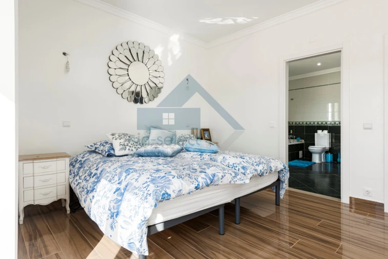 Moradia T4 para Venda em Albufeira e Olhos de Água Foto 27