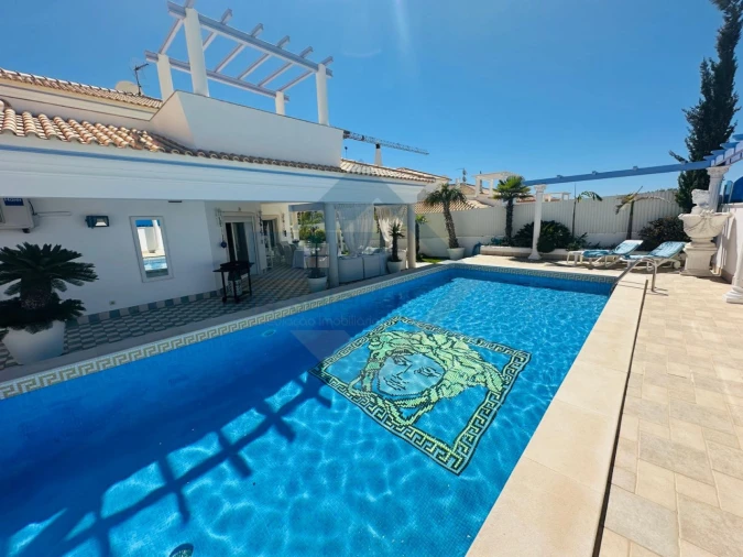 Moradia T4 para Venda em Albufeira e Olhos de Água Foto 54