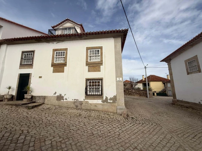 Moradia T3 para Venda em Assares e Lodões Foto 2
