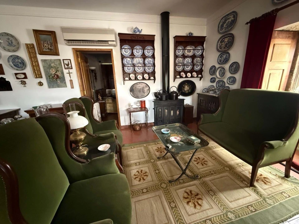 Moradia T3 para Venda em Assares e Lodões Foto 4