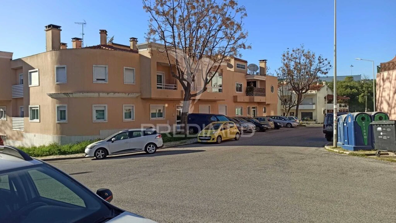 Apartamento T2 para Venda em Vialonga Foto 1