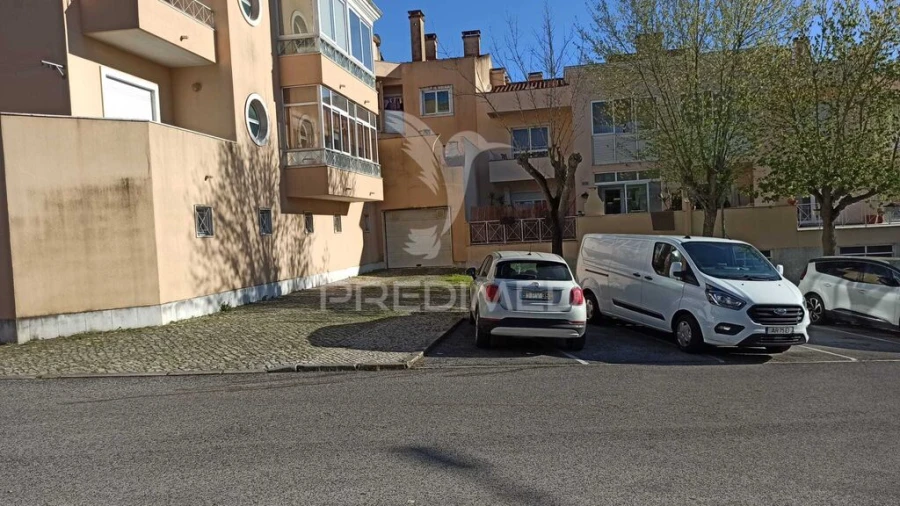 Apartamento T2 para Venda em Vialonga Foto 2